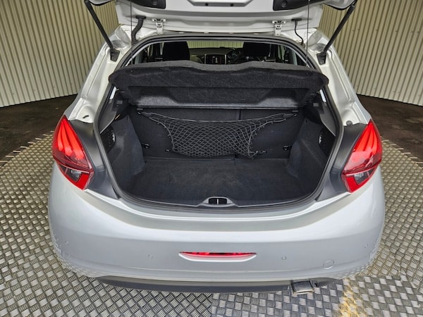 Used Peugeot 208 2016 for sale - 75630514: Photo 5