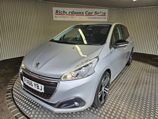 Used Peugeot 208 2016 for sale - 75630514: Photo 8
