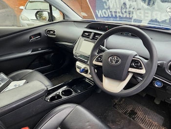 Used Toyota Prius 2017 for sale - 77608896: Photo