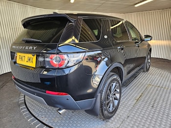 Used Land Rover Discovery Sport 2017 for sale - 78111168: Photo