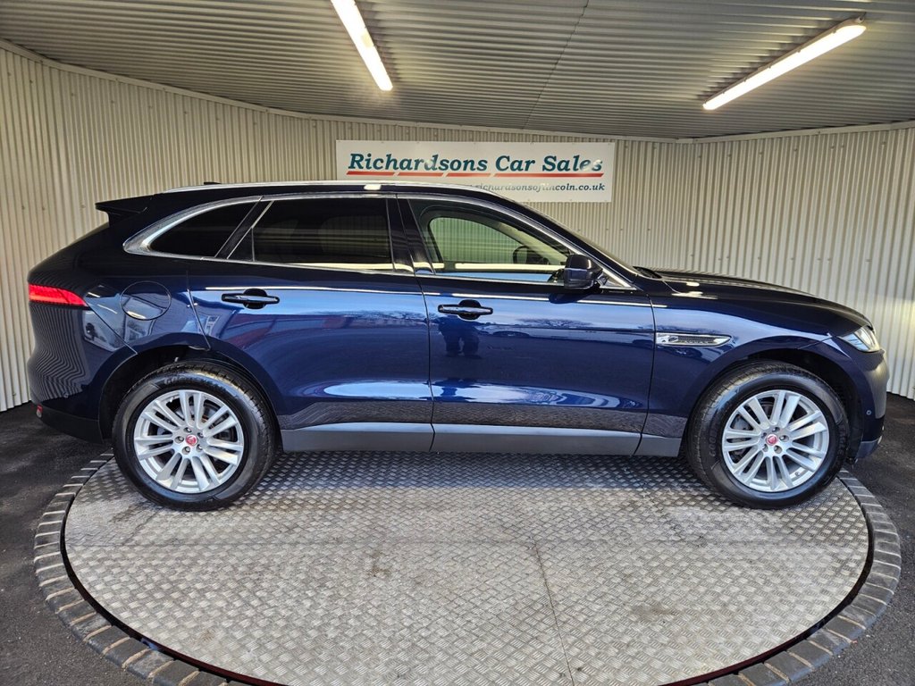 Used Jaguar F-Pace 2020 for sale - 77227018: Photo 2