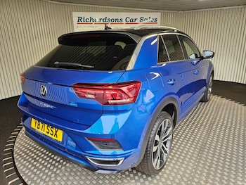 Used Volkswagen T-Roc 2022 for sale - 76686373: Photo