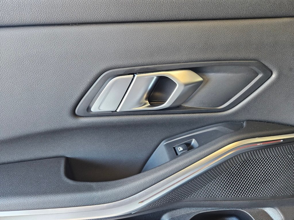 Used BMW 3 Series 2021 for sale - 76185655: Photo 32