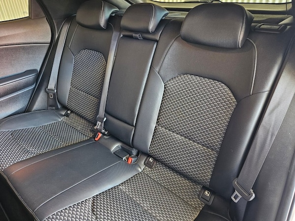 Used Kia XCeed 2022 for sale - 76210526: Photo 35