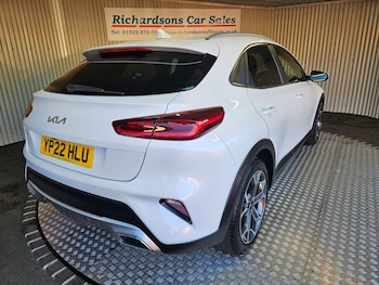Used Kia XCeed 2022 for sale - 76210526: Photo 3