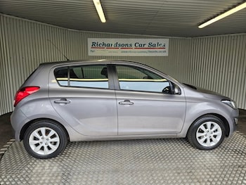 Used Hyundai i20 2014 for sale - 75654623: Photo