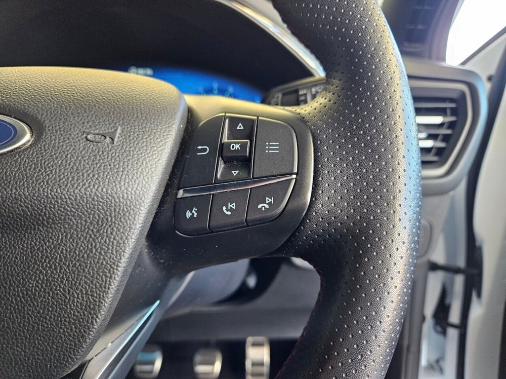 Used Ford Focus 2023 for sale - 76570282: Photo 15