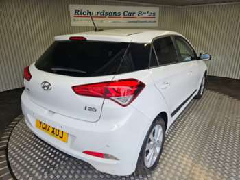 Used Hyundai i20 2017 for sale - 75122083: Photo