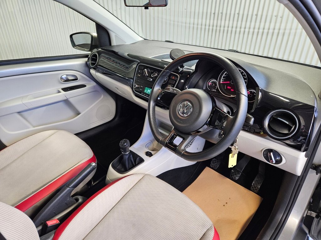 Used Volkswagen up! 2014 for sale - 77089289: Photo 19