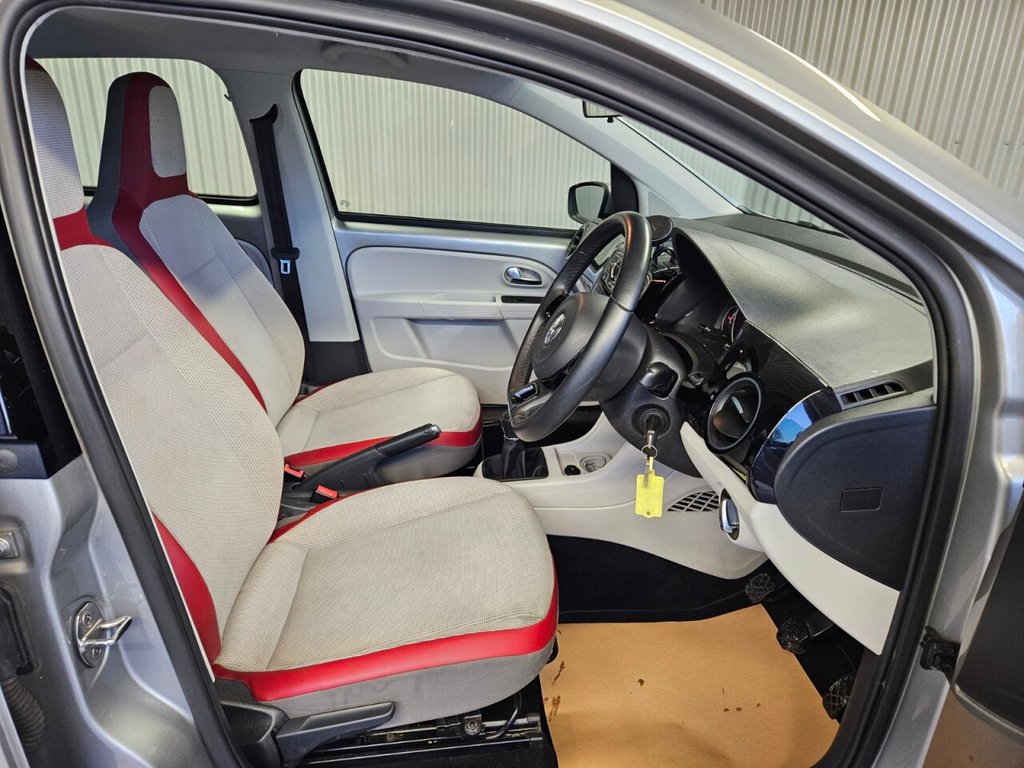 Used Volkswagen up! 2014 for sale - 77089289: Photo 20