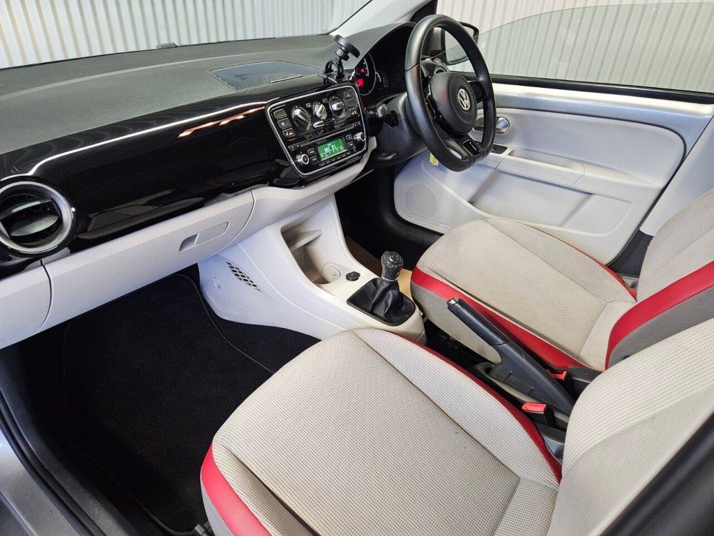 Used Volkswagen up! 2014 for sale - 77089289: Photo 31