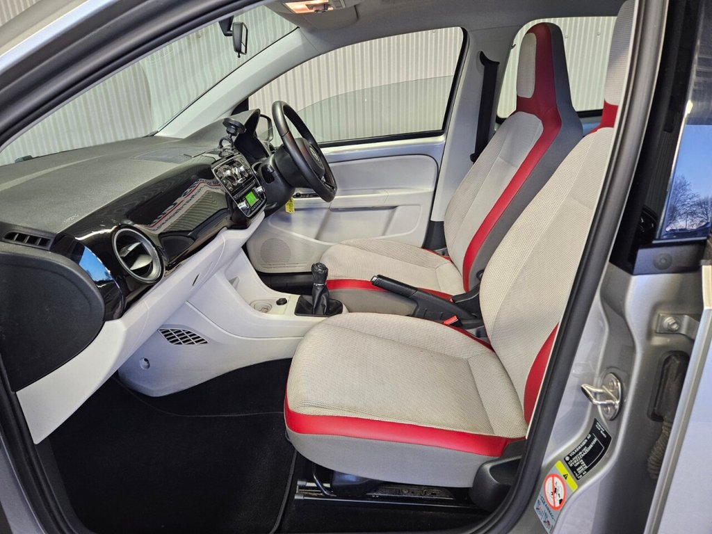 Used Volkswagen up! 2014 for sale - 77089289: Photo 32