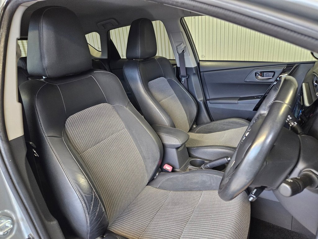 Used Toyota Auris 2016 for sale - 76686205: Photo 29