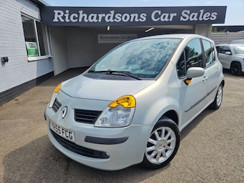 2005 (55) - 1.4 16v Dynamique Hatchback 5dr Petrol Manual (161 g/km, 98 bhp)
