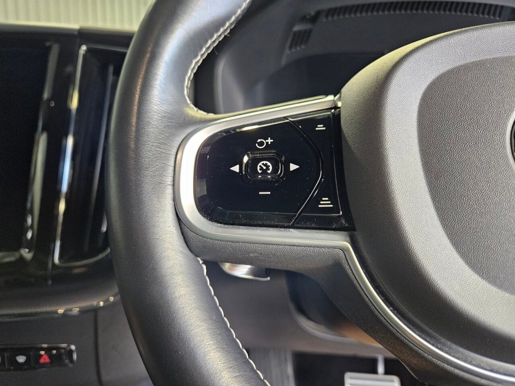 Used Volvo XC60 2020 for sale - 77227232: Photo 17