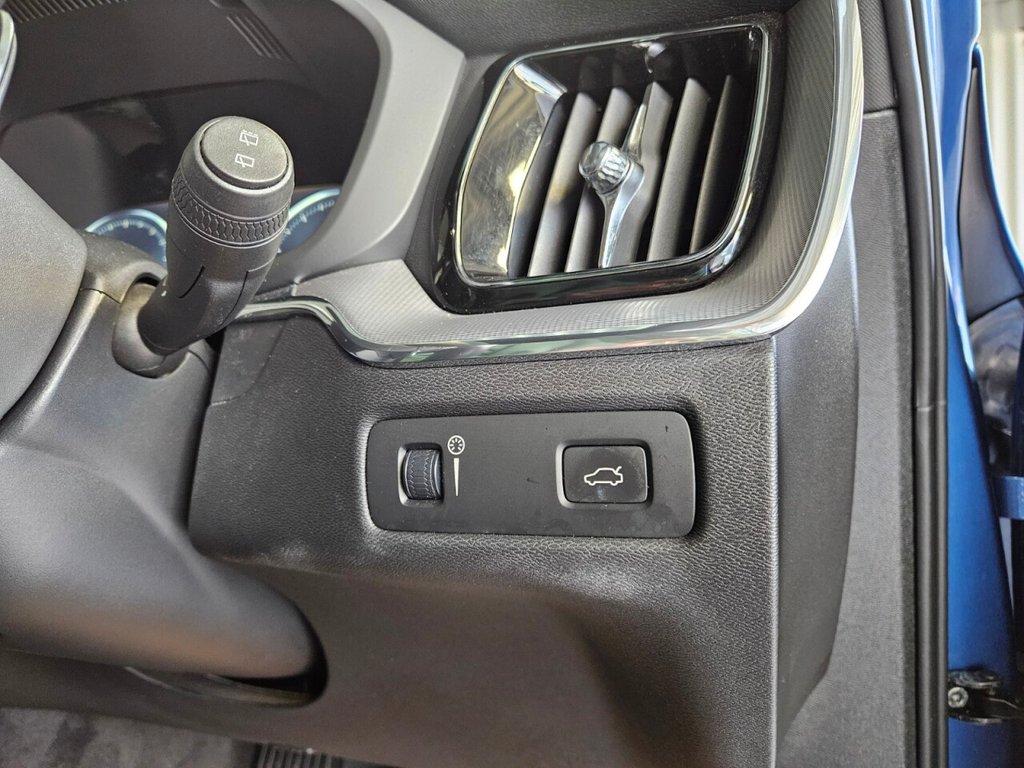 Used Volvo XC60 2020 for sale - 77227232: Photo 18