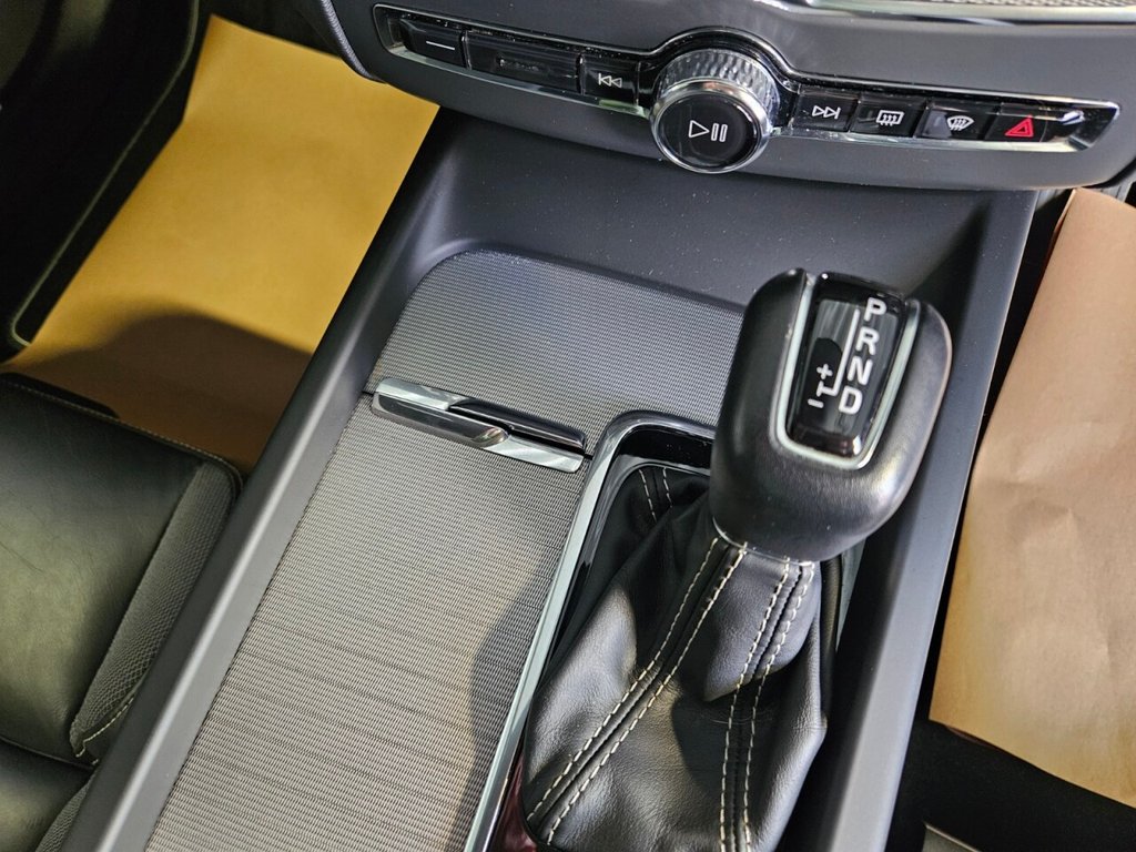 Used Volvo XC60 2020 for sale - 77227232: Photo 22