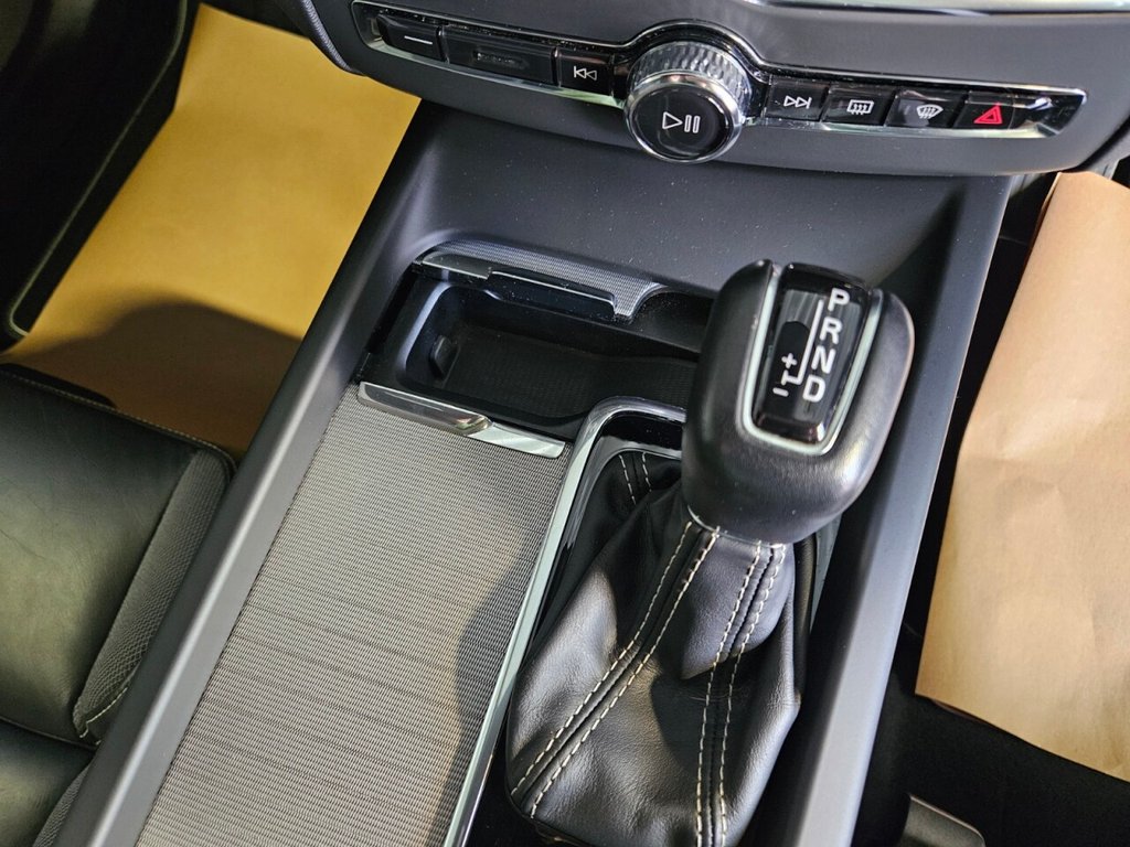 Used Volvo XC60 2020 for sale - 77227232: Photo 24