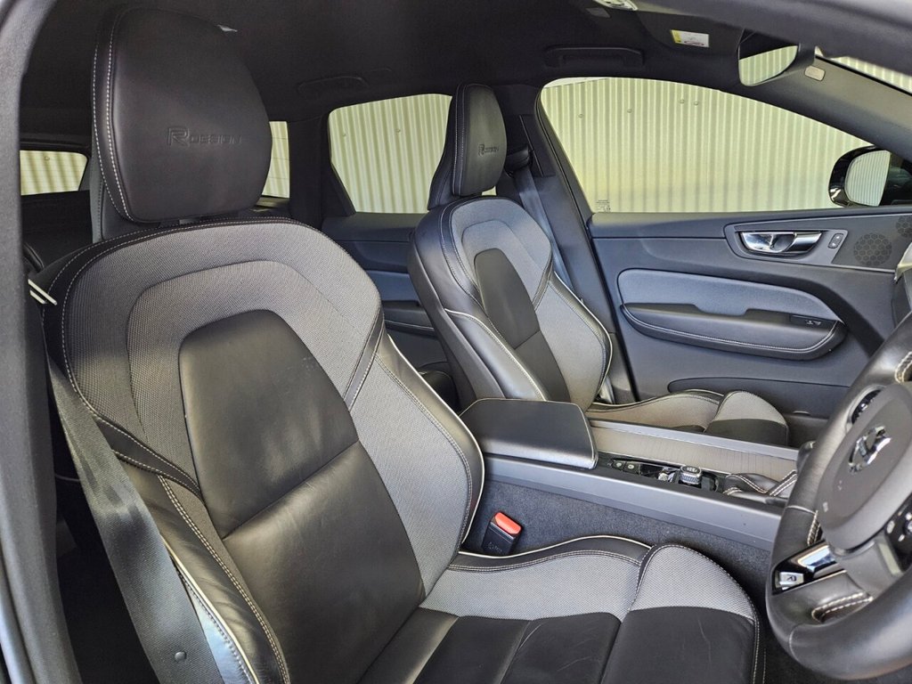 Used Volvo XC60 2020 for sale - 77227232: Photo 32