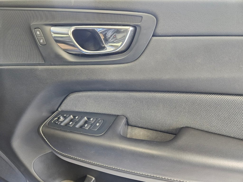 Used Volvo XC60 2020 for sale - 77227232: Photo 33