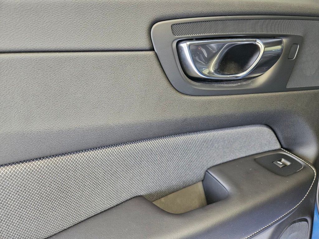 Used Volvo XC60 2020 for sale - 77227232: Photo 45