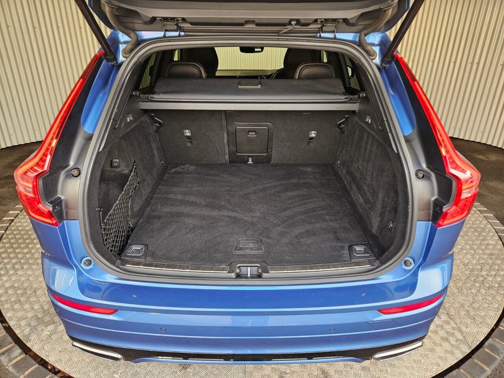 Used Volvo XC60 2020 for sale - 77227232: Photo 5