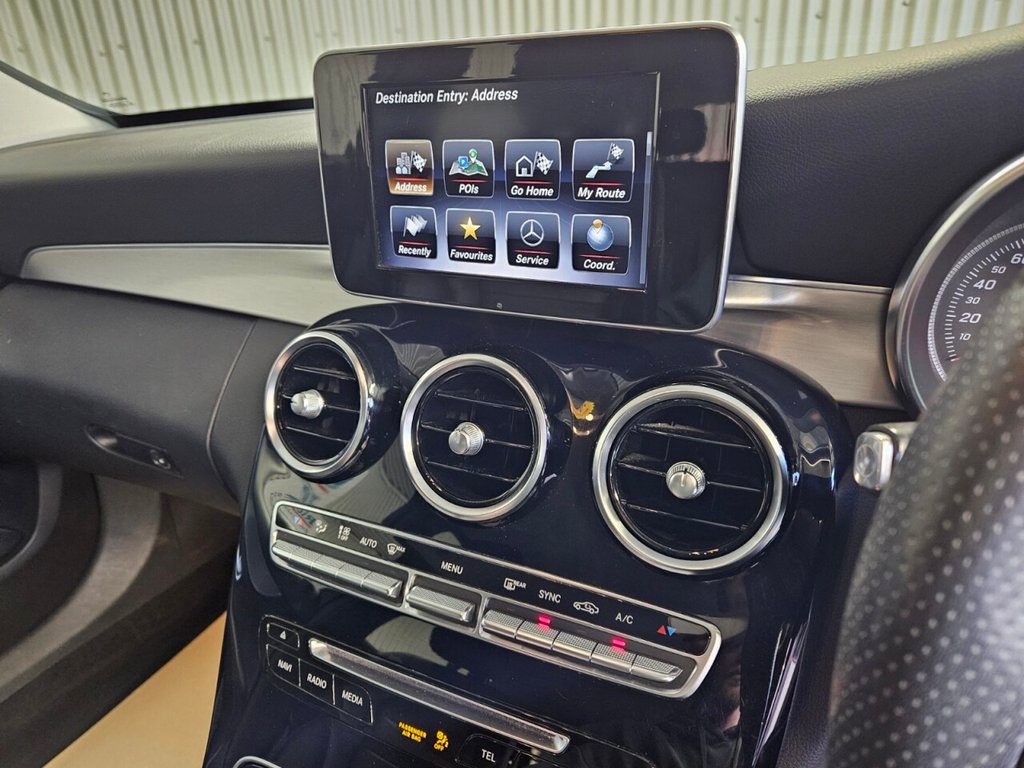 Used Mercedes-Benz C Class 2018 for sale - 76632430: Photo 20