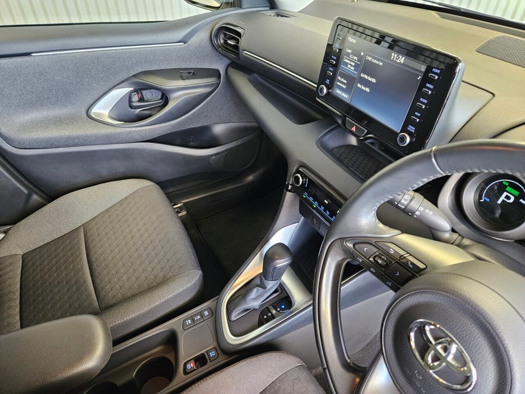 Used Toyota Yaris 2021 for sale - 78110689: Photo 17