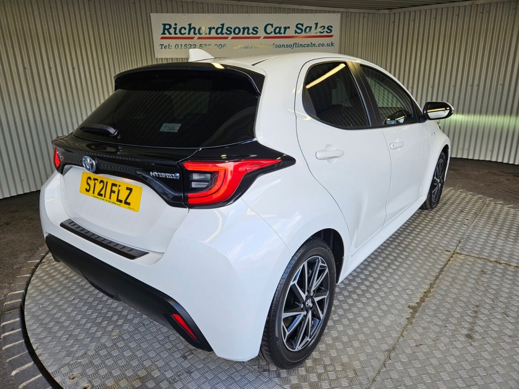 Used Toyota Yaris 2021 for sale - 78110689: Photo 3