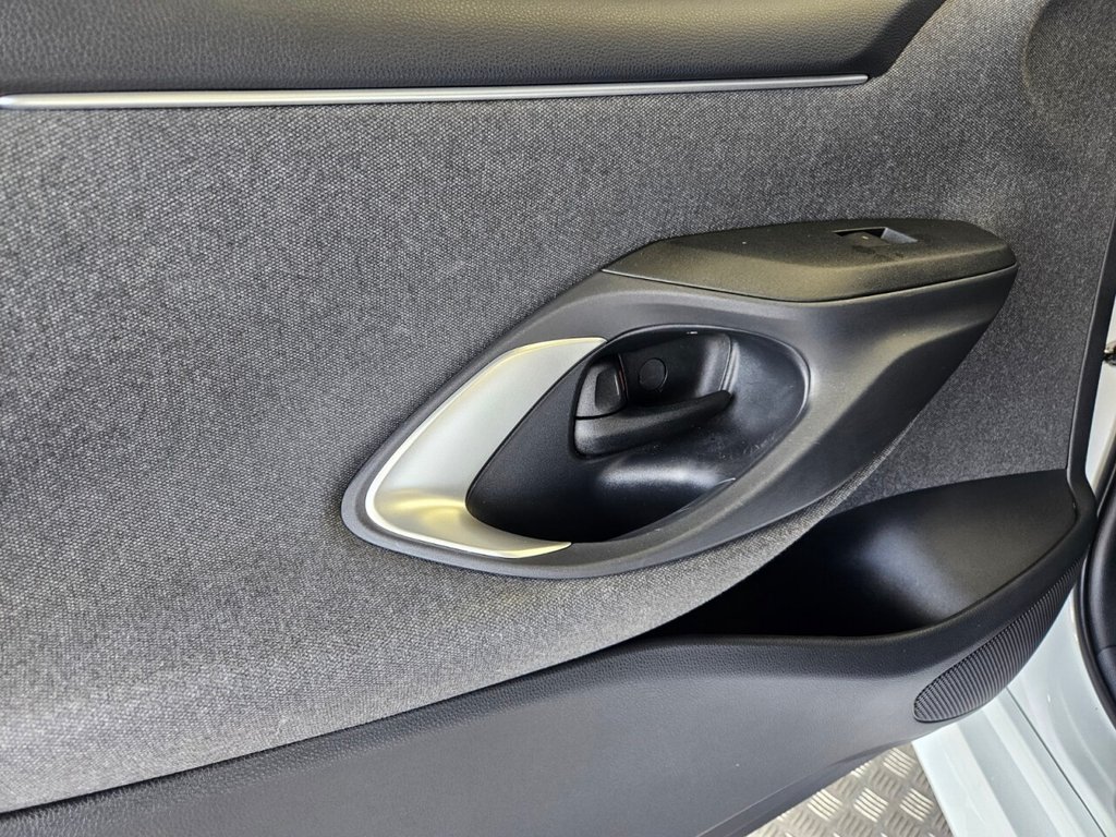 Used Toyota Yaris 2021 for sale - 78110689: Photo 39