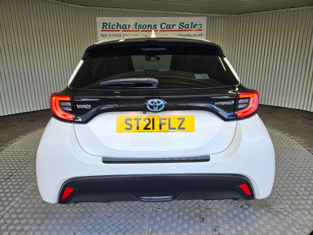 Used Toyota Yaris 2021 for sale - 78110689: Photo 4