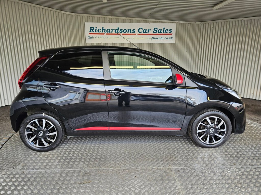Used Toyota AYGO 2021 for sale - 77835560: Photo 2