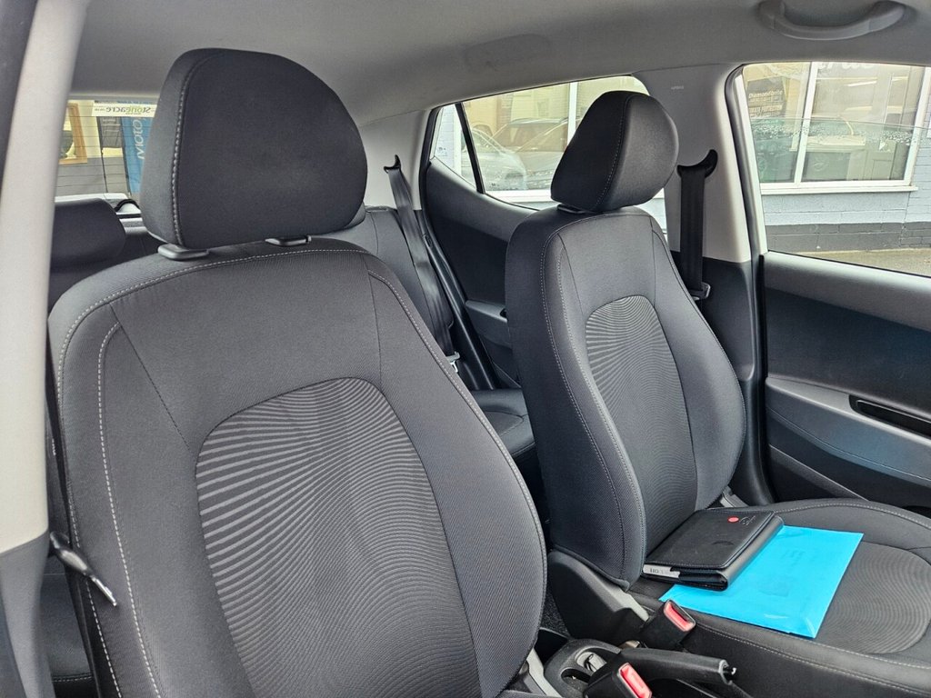 Used Hyundai i10 2017 for sale - 76510184: Photo 3