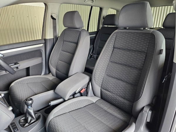 Used Volkswagen Touran 2009 for sale - 75307194: Photo 26