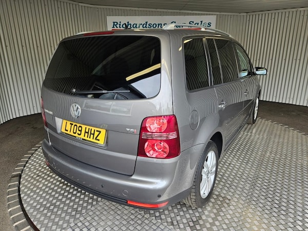 Used Volkswagen Touran 2009 for sale - 75307194: Photo 3