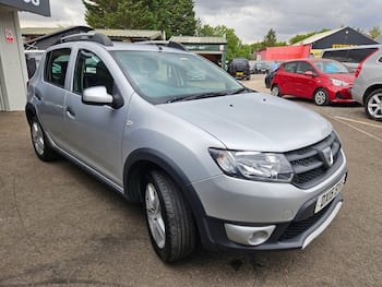 Used Dacia Sandero Stepway 2015 for sale - 79550983: Photo
