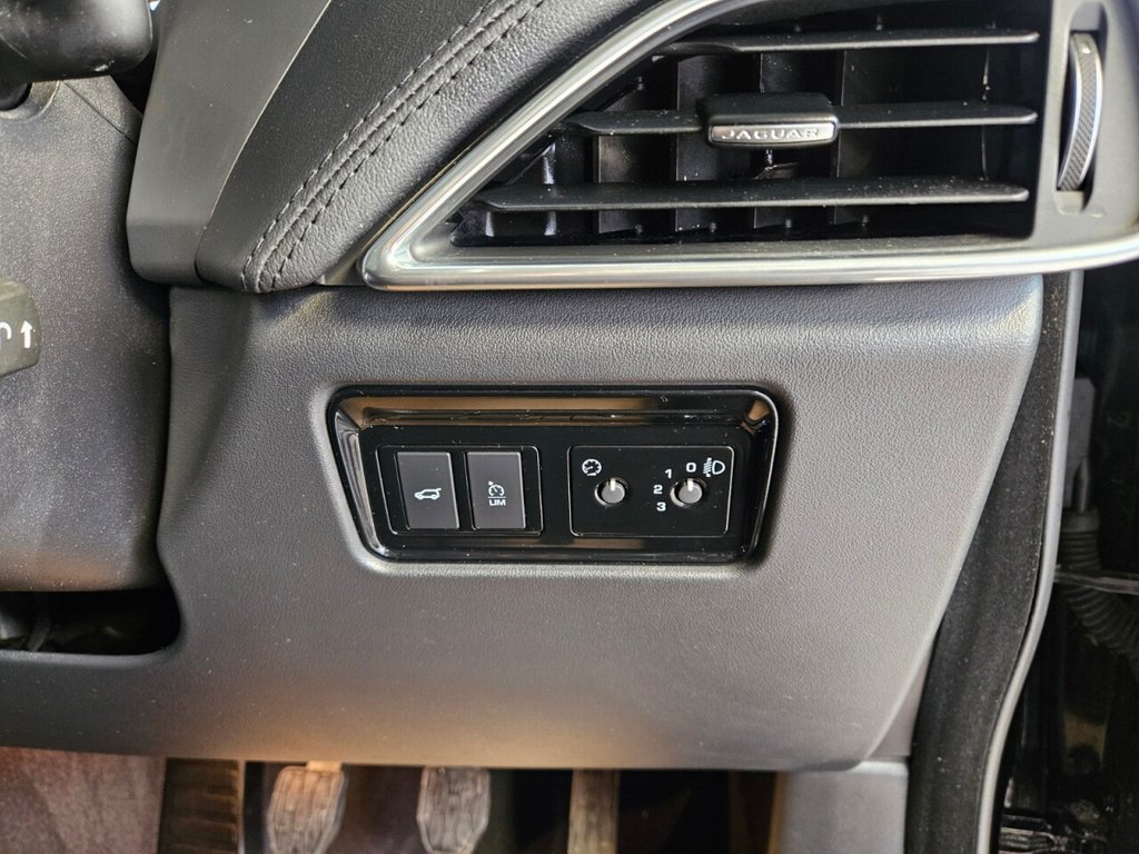 Used Jaguar F-Pace 2020 for sale - 77780441: Photo 26