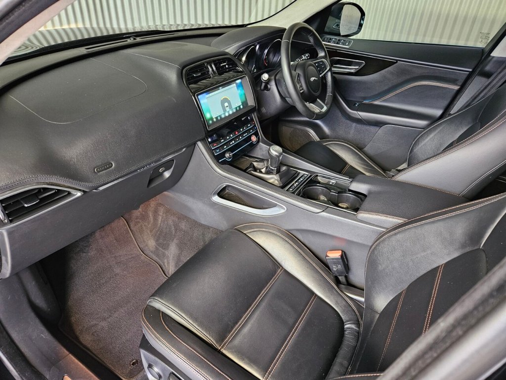 Used Jaguar F-Pace 2020 for sale - 77780441: Photo 40