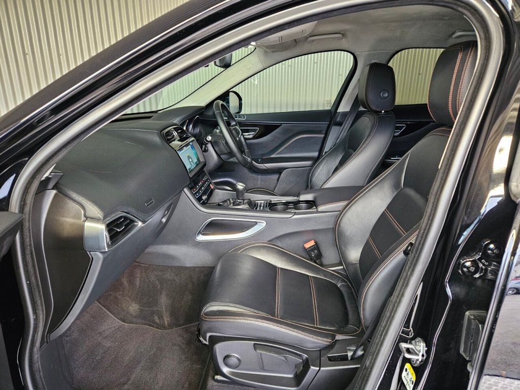 Used Jaguar F-Pace 2020 for sale - 77780441: Photo 41