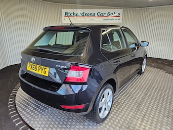 Used Skoda Fabia 2018 for sale - 76686341: Photo