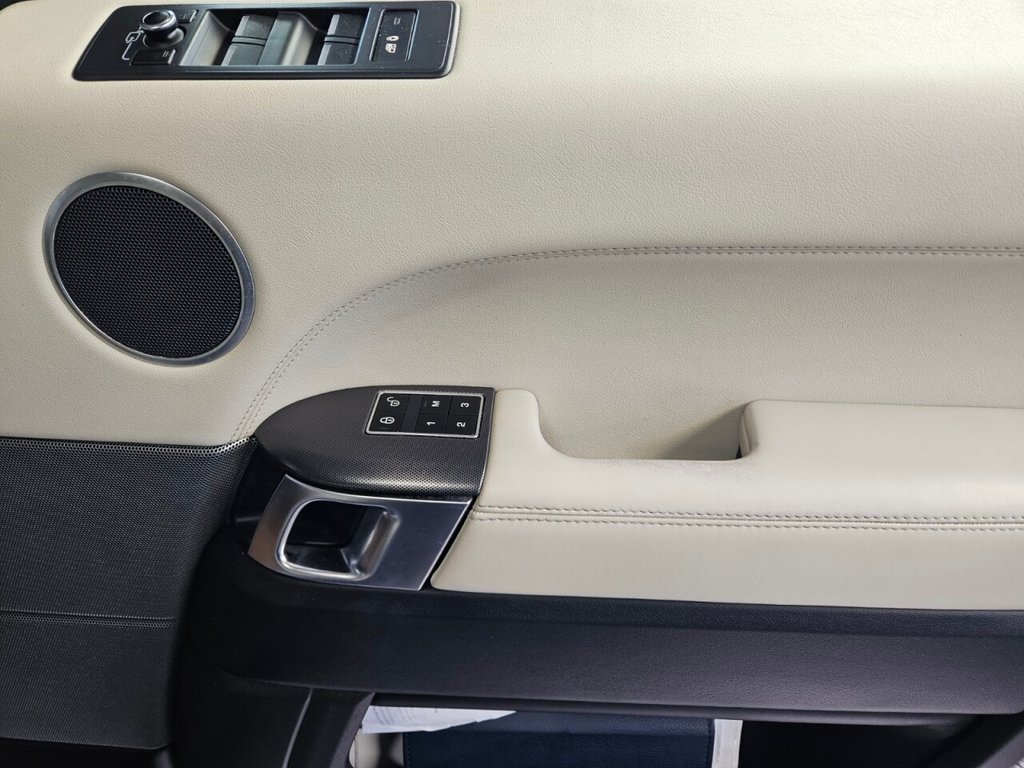 Used Land Rover Range Rover Sport 2014 for sale - 77328523: Photo 34