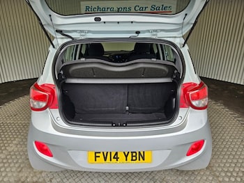 Used Hyundai i10 2014 for sale - 79385242: Photo