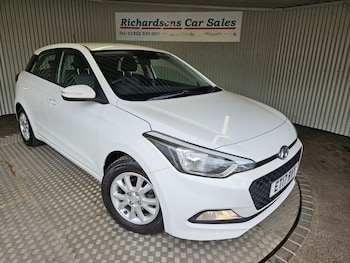 Used Hyundai i20 2017 for sale - 78487744: Photo