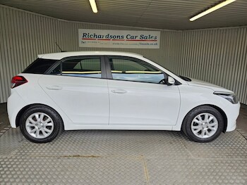 Used Hyundai i20 2017 for sale - 78487744: Photo