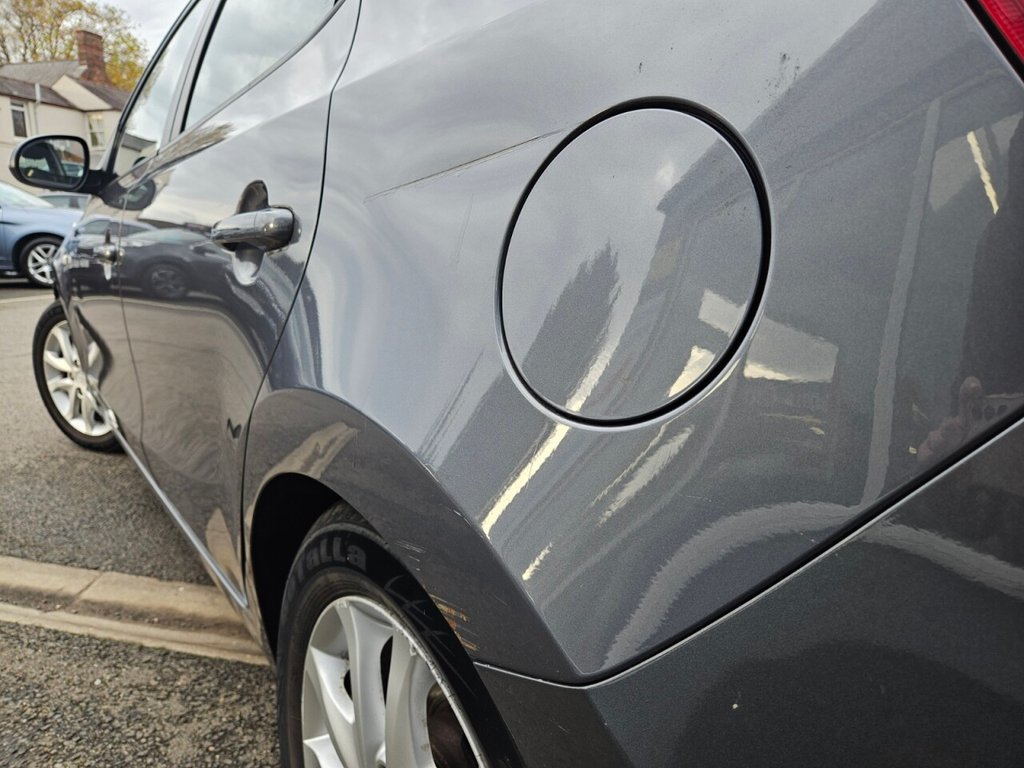 Used Hyundai i30 2010 for sale - 76482509: Photo 8