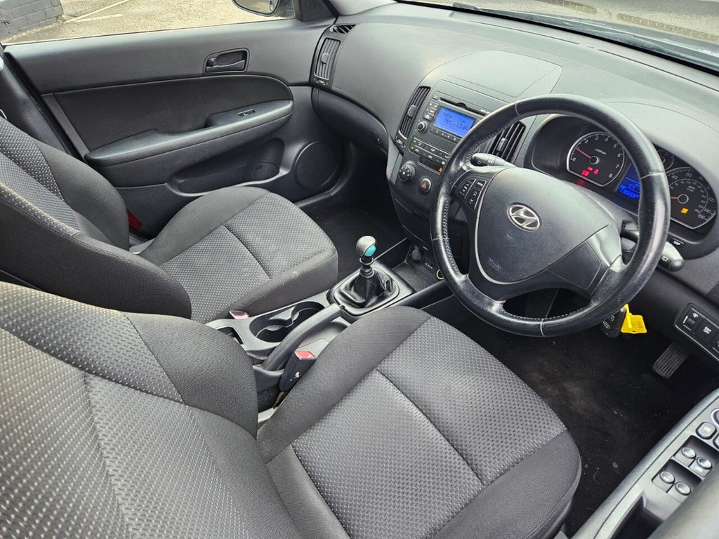 Used Hyundai i30 2010 for sale - 76482509: Photo 9