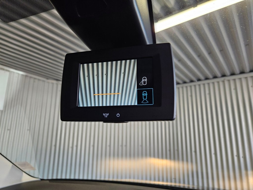 Vehicle 33