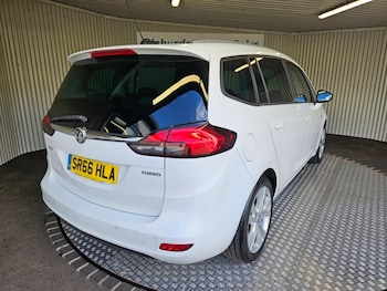 Used Vauxhall Zafira 2017 for sale - 75936502: Photo