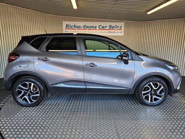 Used Renault Captur 2019 for sale - 76291730: Photo 2