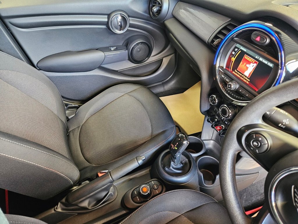 Used MINI Hatch 2018 for sale - 76068906: Photo 17